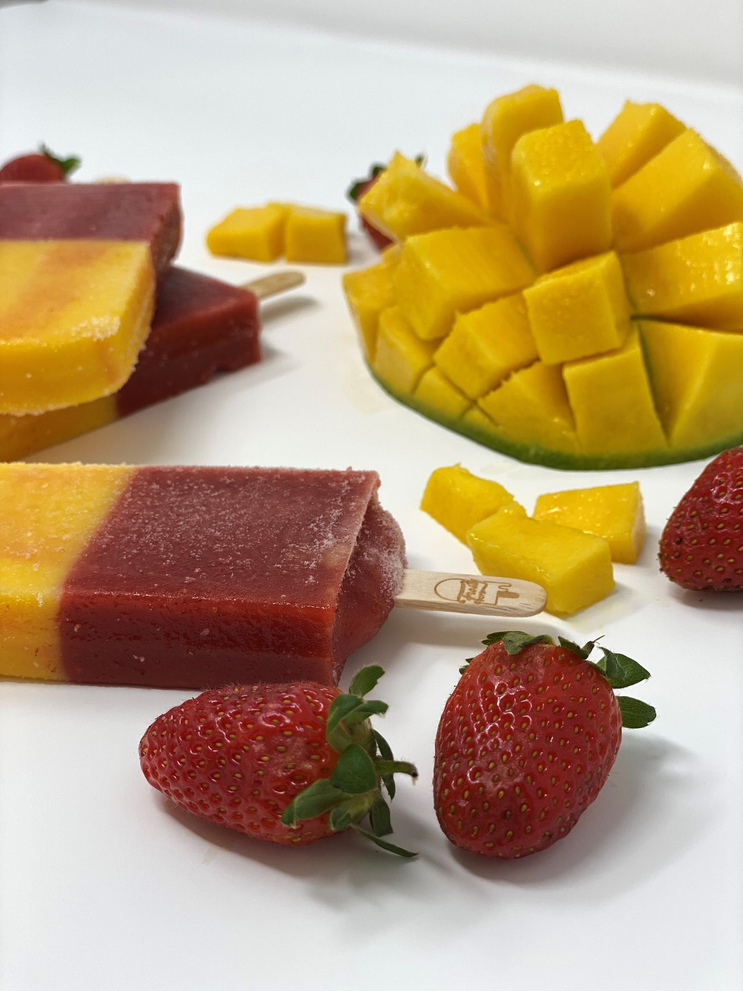 MANGO-STRAWBERRY